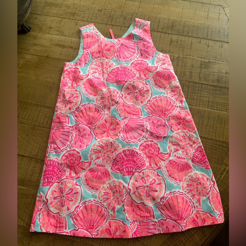 Tommy Bahama Little Girls Dress. Cute Seashell Print. Size 6 100% cotton.